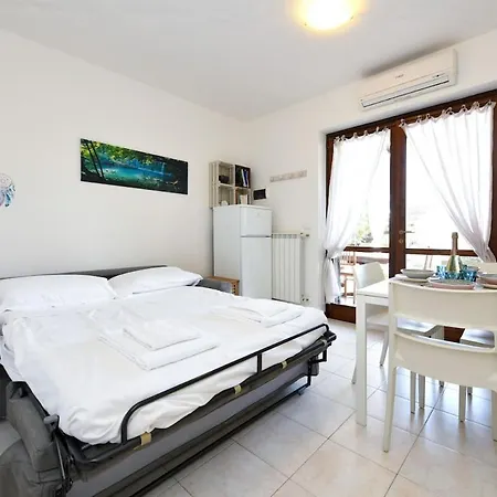 -piscina Con Vista- Casa Sui Colli Di Apartamento
